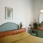 K2 Hotel 3*