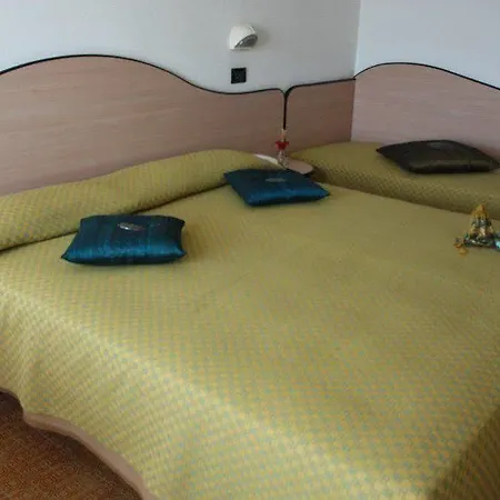 K2 Otel